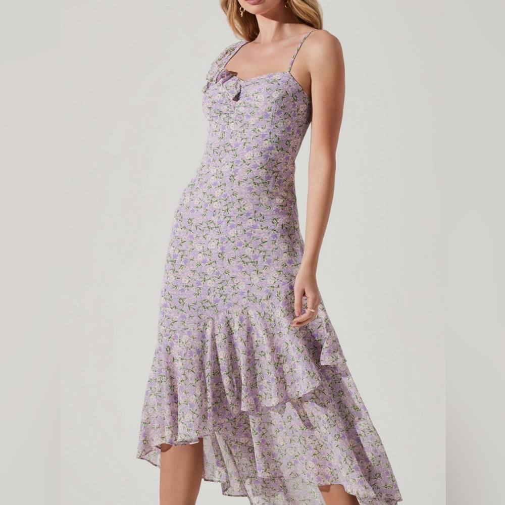 Astr purple floral spaghetti strap midi dress, M